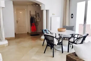 4565e708-5571-48b1-8f24-a561c26f7313